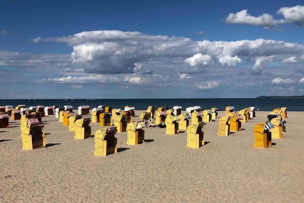 Ferienwohnung "Klarschiff" Travemuende Fusslaeufig Zum Strand Любек Экстерьер фото